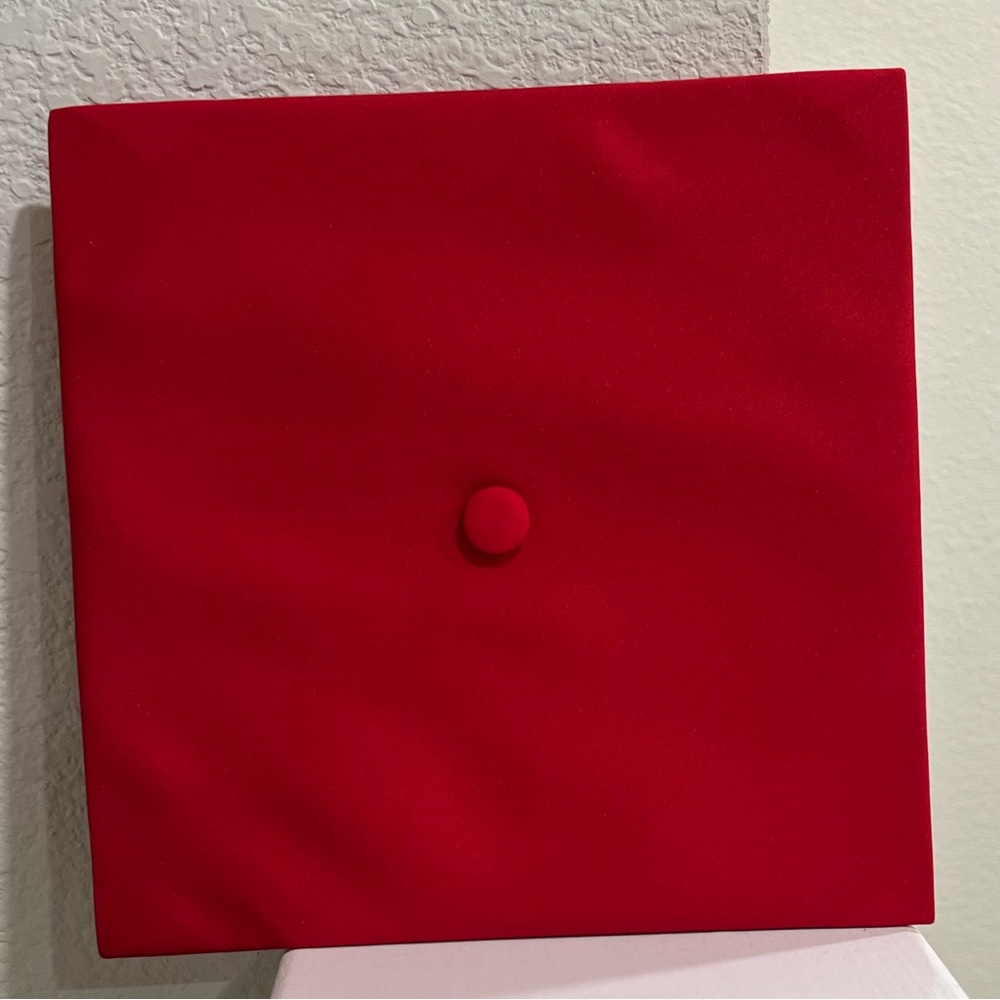 Graduation Cap & Gown - Picture 2 of 4